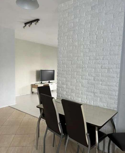 Сдаётся 2-комнатная квартира, 55 м²