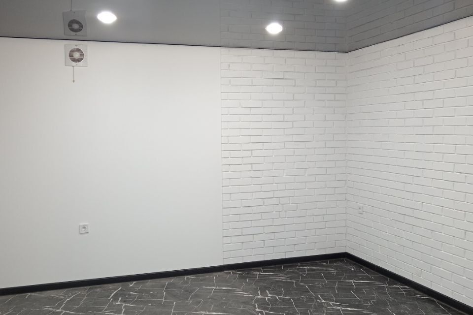 Сдаётся помещение своб. назначения, 100 м²