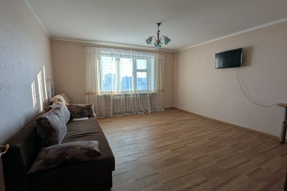 Сдаётся 2-комнатная квартира, 70 м²