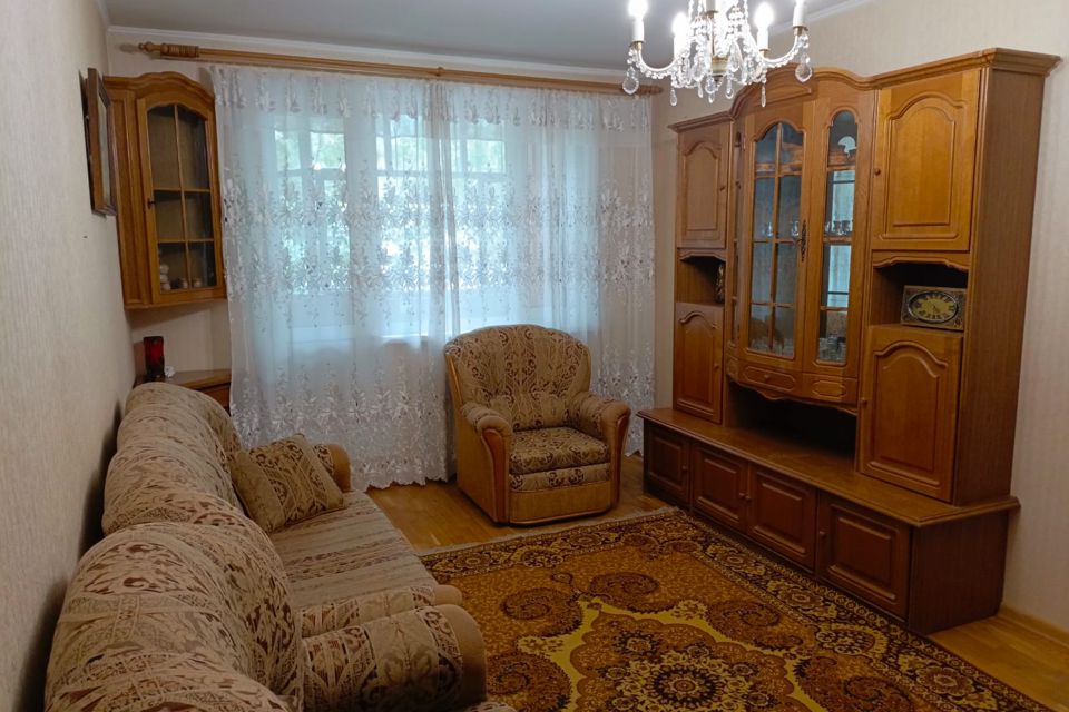Сдаётся 2-комнатная квартира, 57 м²