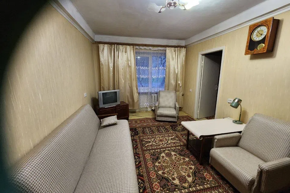 Сдаётся 4-комнатная квартира, 66 м²