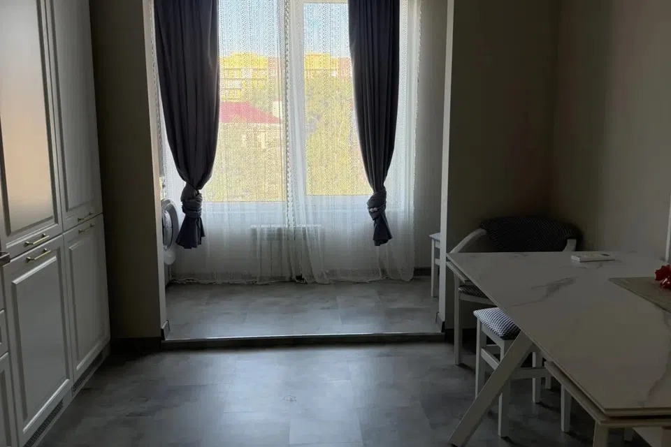 Сдаётся 2-комнатная квартира, 53 м²