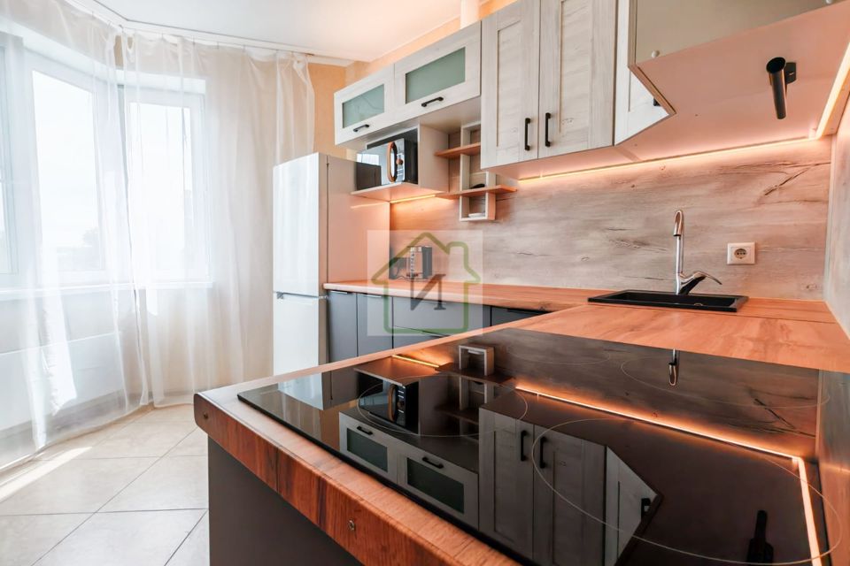 Сдаётся 1-комнатная квартира, 40 м²