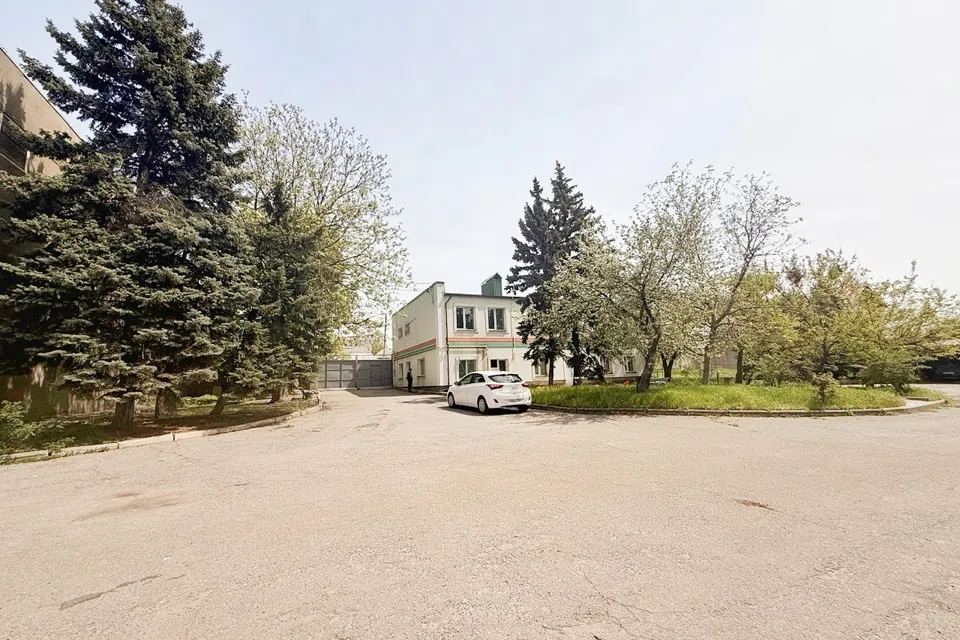 Сдаётся производственное помещение, 1400 м²