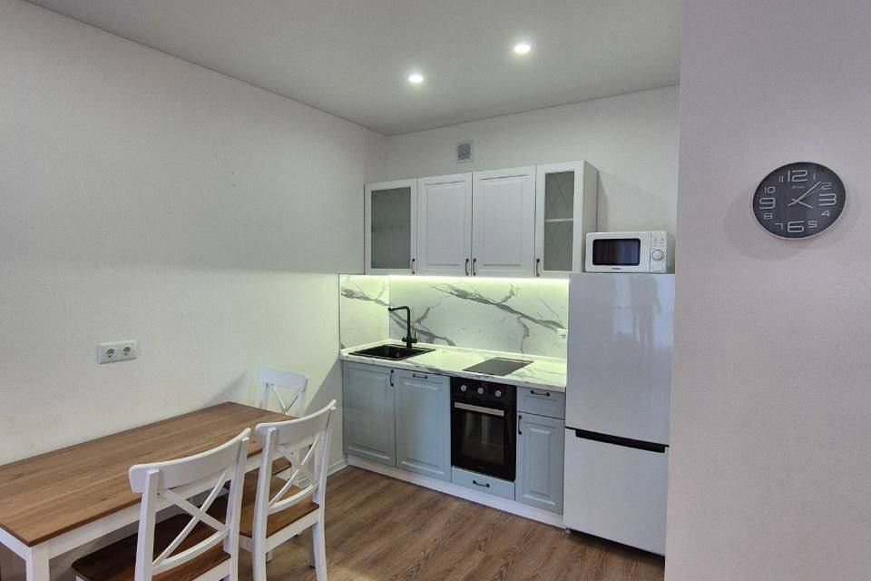 Сдаётся 1-комнатная квартира, 38 м²