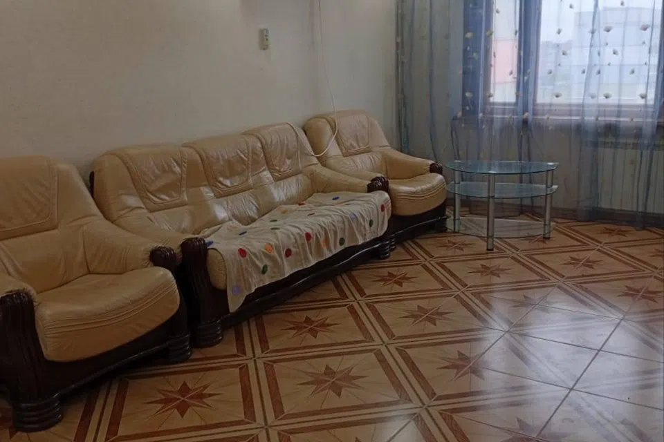 Сдаётся 3-комнатная квартира, 76 м²