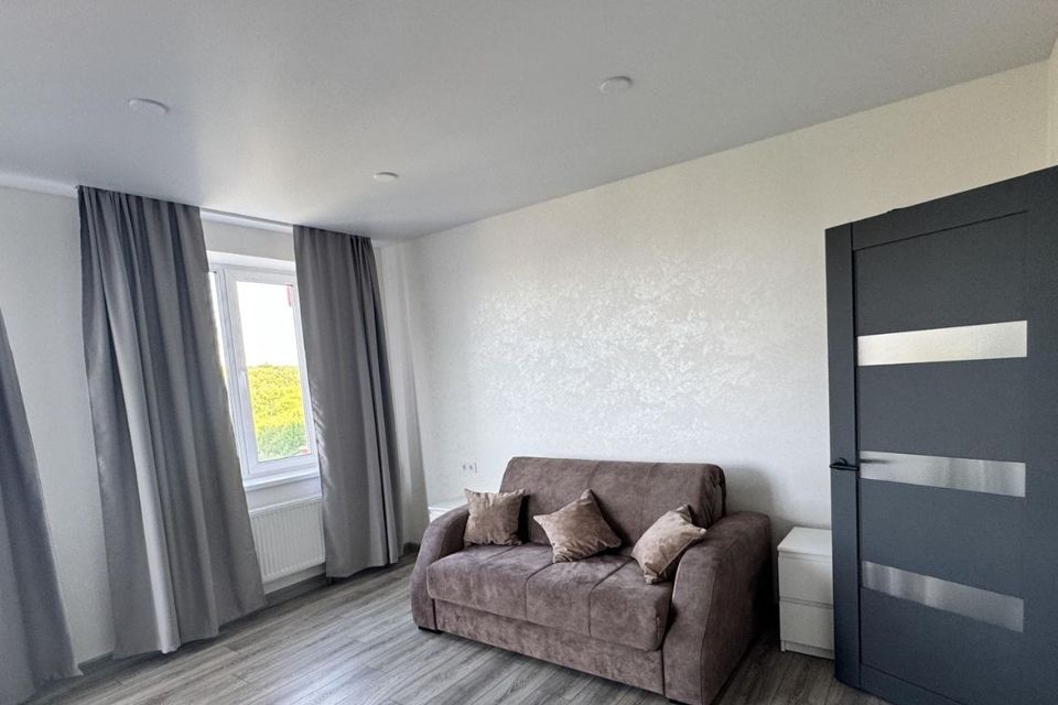Сдаётся 1-комнатная квартира, 56 м²