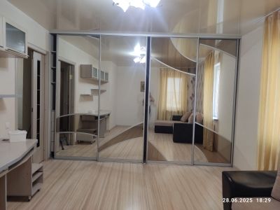 Сдаётся 1-комнатная квартира, 42 м²