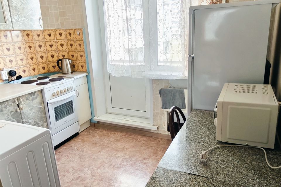 Сдаётся 1-комнатная квартира, 38 м²