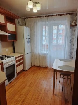 Сдаётся 2-комнатная квартира, 55 м²