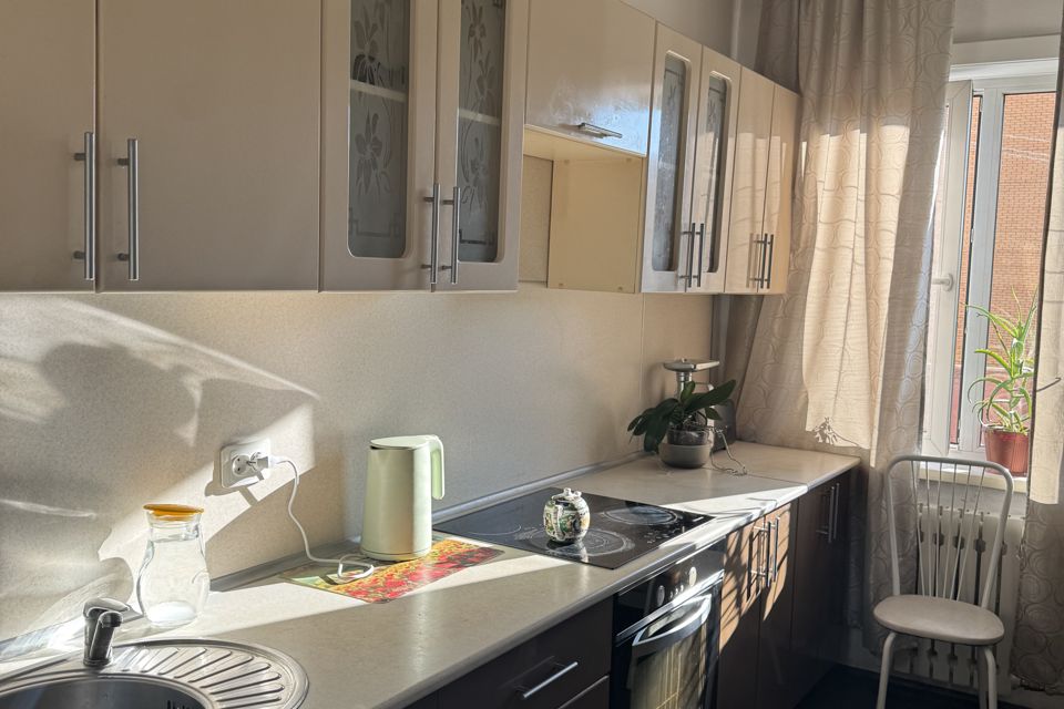 Сдаётся 2-комнатная квартира, 66 м²
