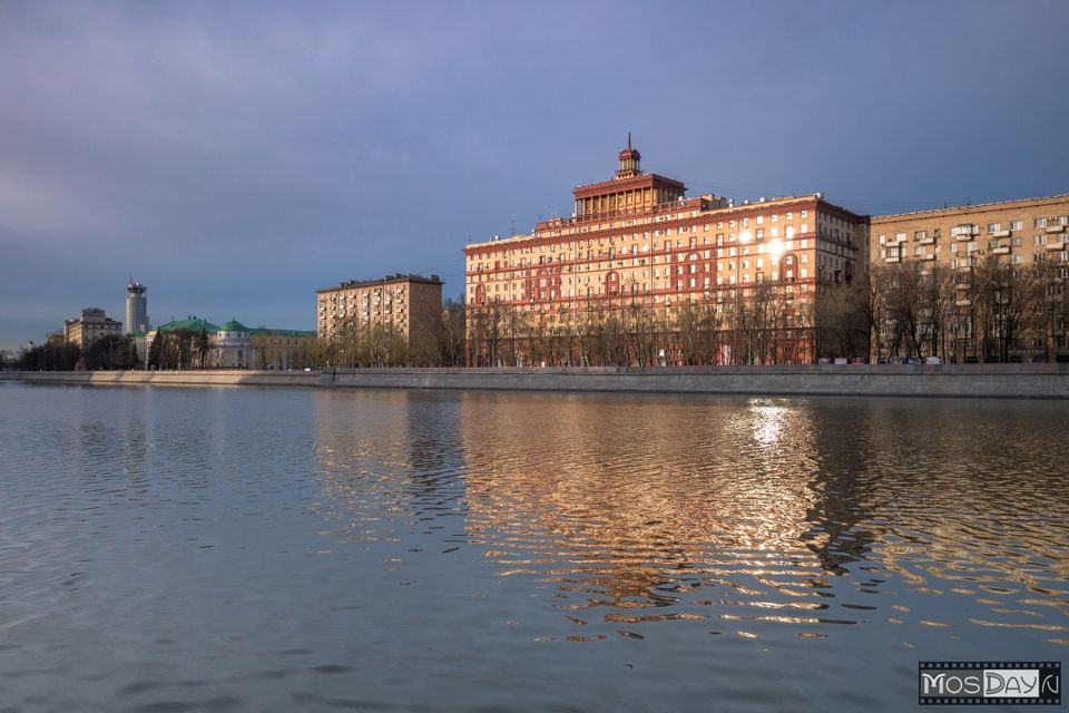 Сдаётся 2-комнатная квартира, 65 м²