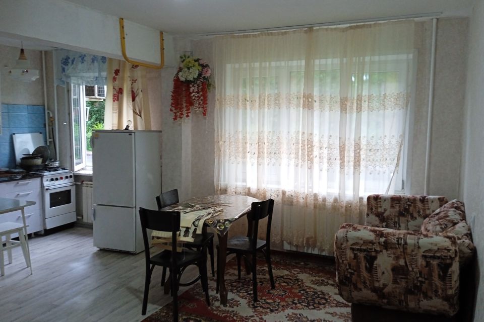 Сдаётся 2-комнатная квартира, 45 м²