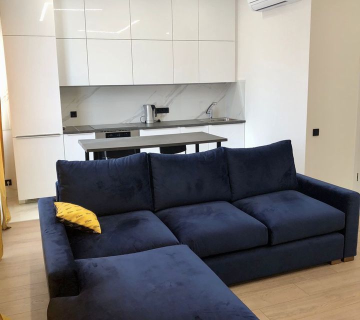 Сдаётся 1-комнатная квартира, 51 м²