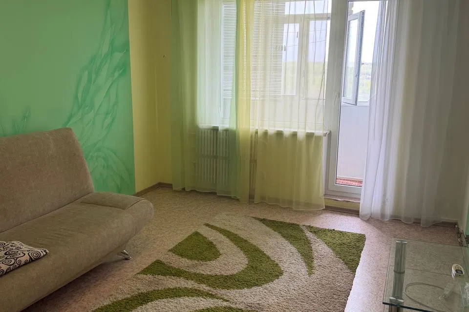 Сдаётся 2-комнатная квартира, 65 м²