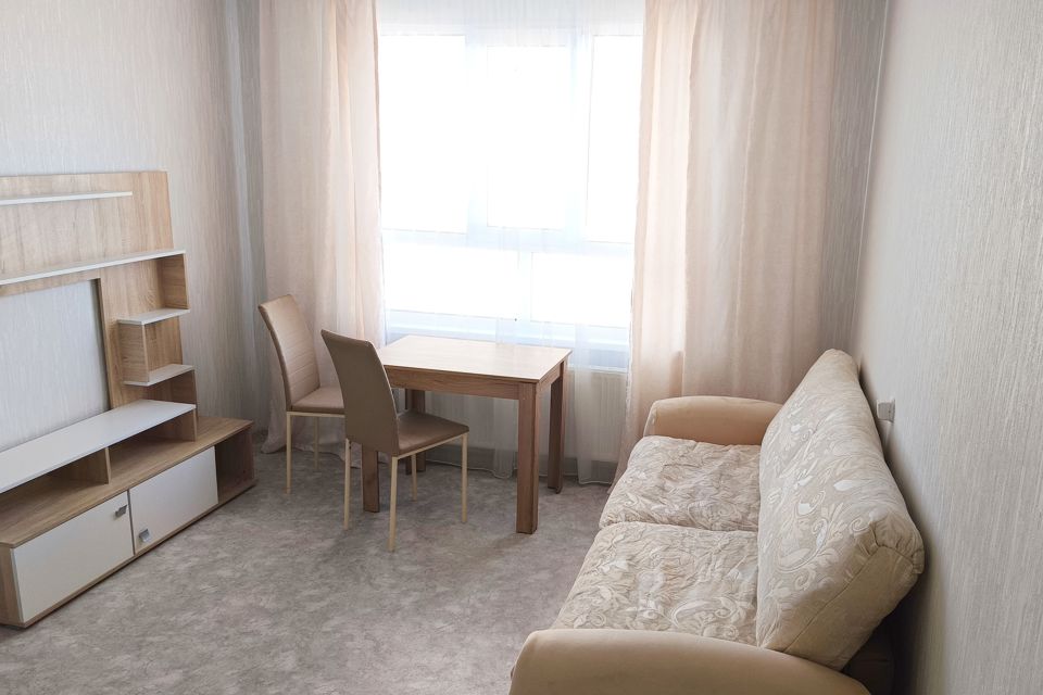 Сдаётся 1-комнатная квартира, 40 м²