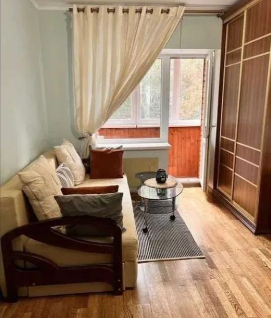 Сдаётся 1-комнатная квартира, 37 м²
