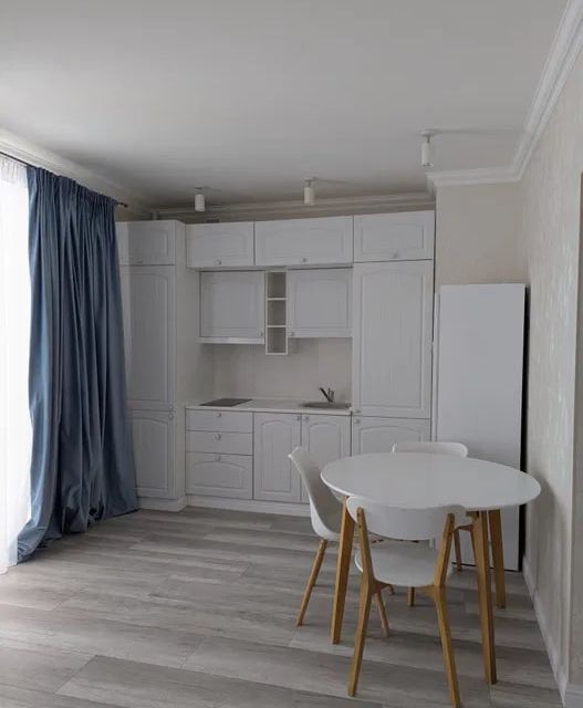 Сдаётся студия, 48 м²