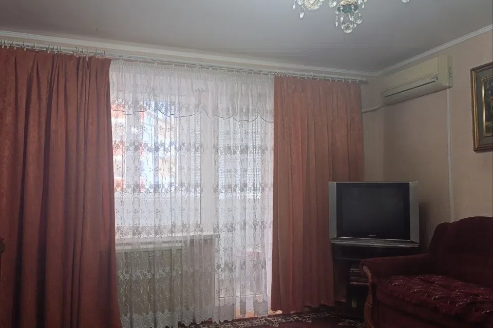 Сдаётся 2-комнатная квартира, 60 м²