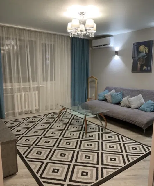 Сдаётся 1-комнатная квартира, 38 м²