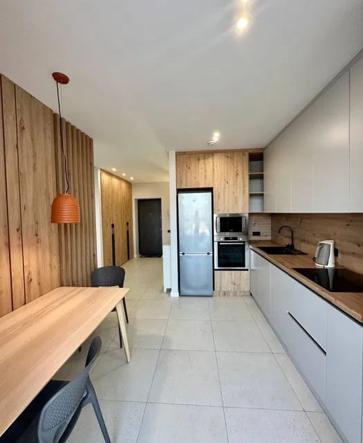 Сдаётся 1-комнатная квартира, 42 м²