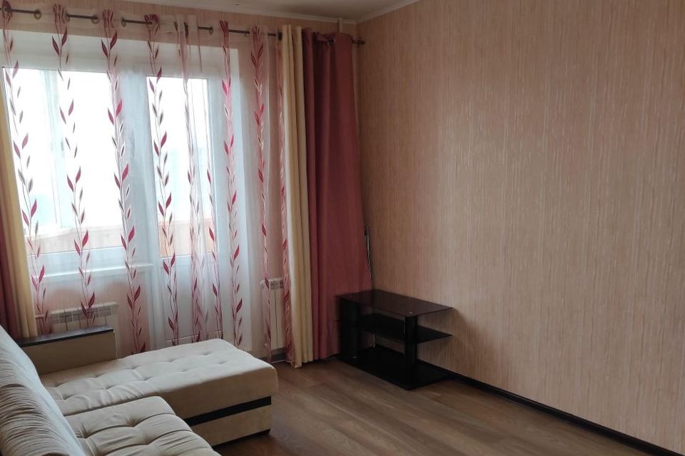 Сдаётся 2-комнатная квартира, 55 м²