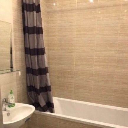 Сдаётся 2-комнатная квартира, 56 м²