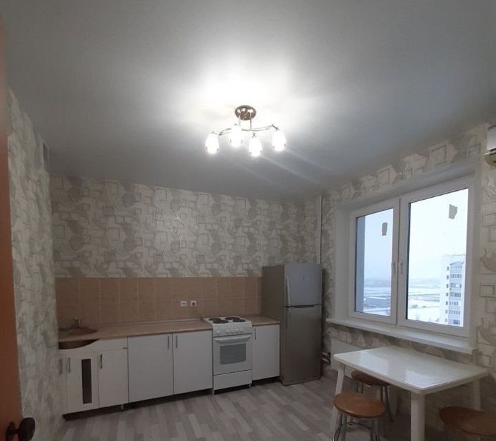 Сдаётся 2-комнатная квартира, 70 м²