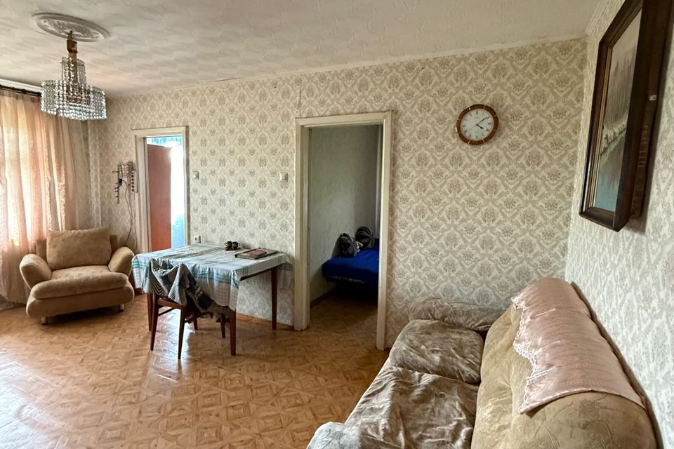 Сдаётся 4-комнатная квартира, 60.5 м²
