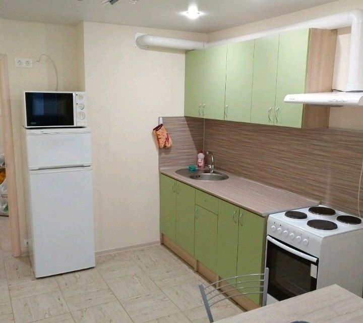 Сдаётся 1-комнатная квартира, 42 м²