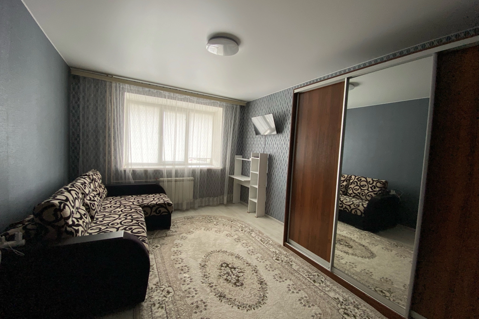 Сдаётся 2-комнатная квартира, 62.7 м²