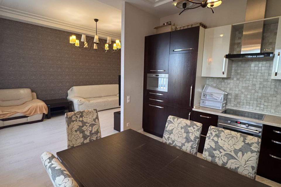Сдаётся 3-комнатная квартира, 120 м²