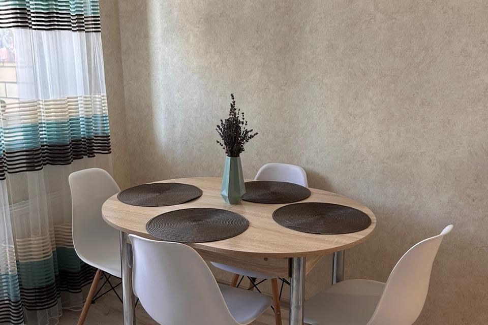 Сдаётся 1-комнатная квартира, 38 м²