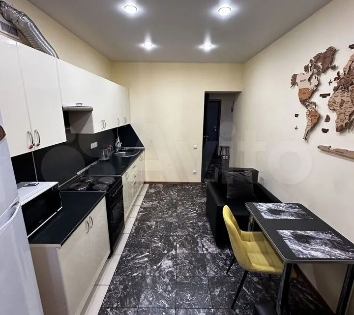 Сдаётся 1-комнатная квартира, 51 м²