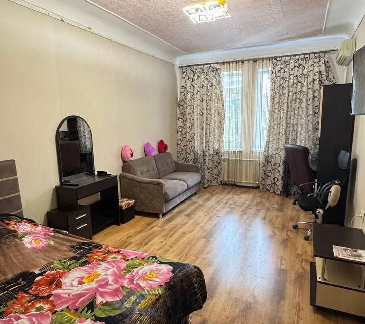Сдаётся 2-комнатная квартира, 58 м²
