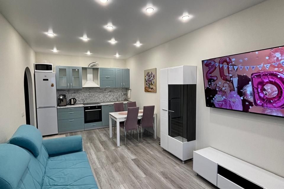 Сдаётся 2-комнатная квартира, 55 м²