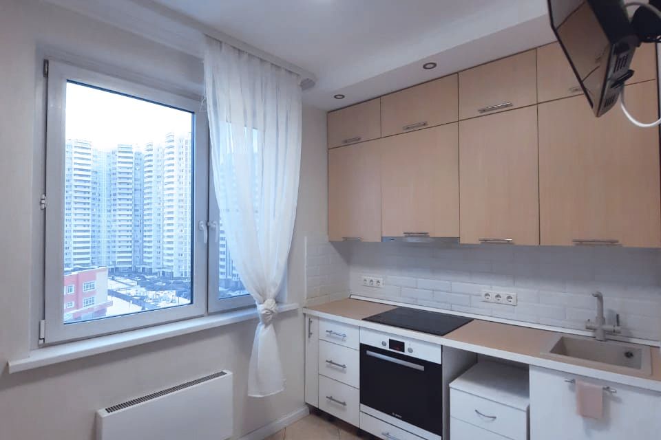 Сдаётся 1-комнатная квартира, 38 м²