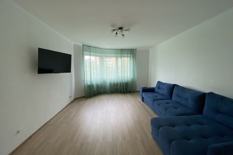 Сдаётся 2-комнатная квартира, 56 м²