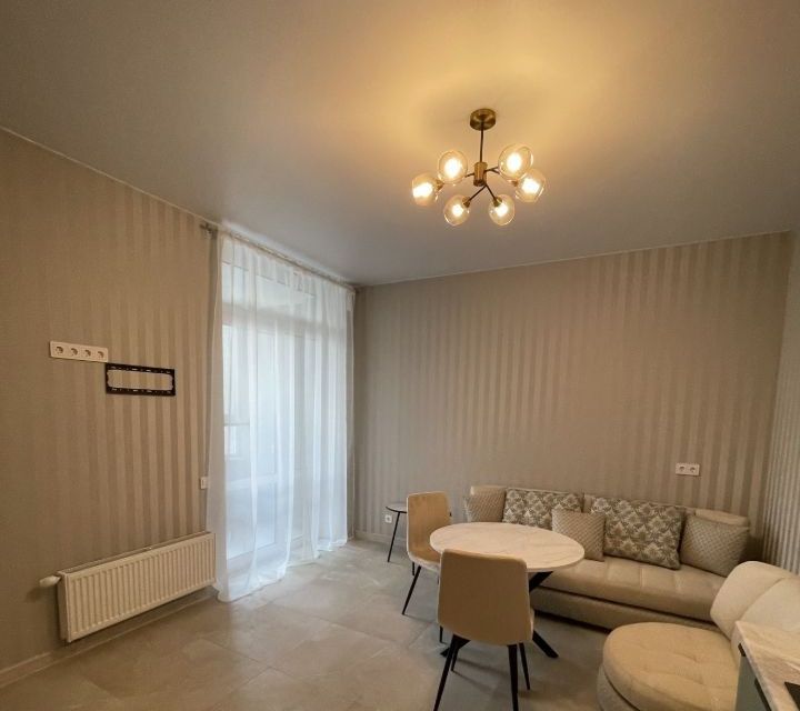 Сдаётся 2-комнатная квартира, 70 м²