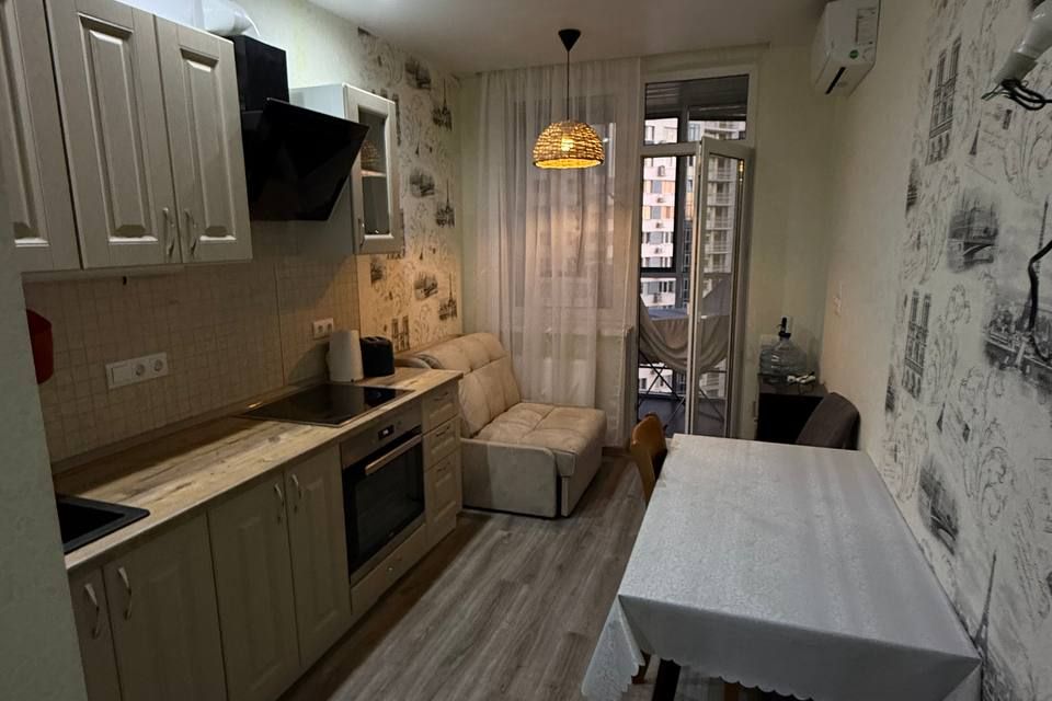 Сдаётся 1-комнатная квартира, 40 м²