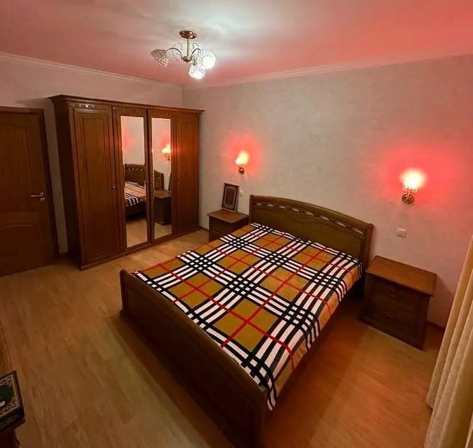 Сдаётся 2-комнатная квартира, 56 м²
