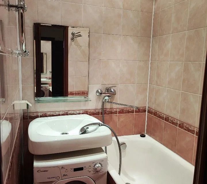 Сдаётся 1-комнатная квартира, 38 м²