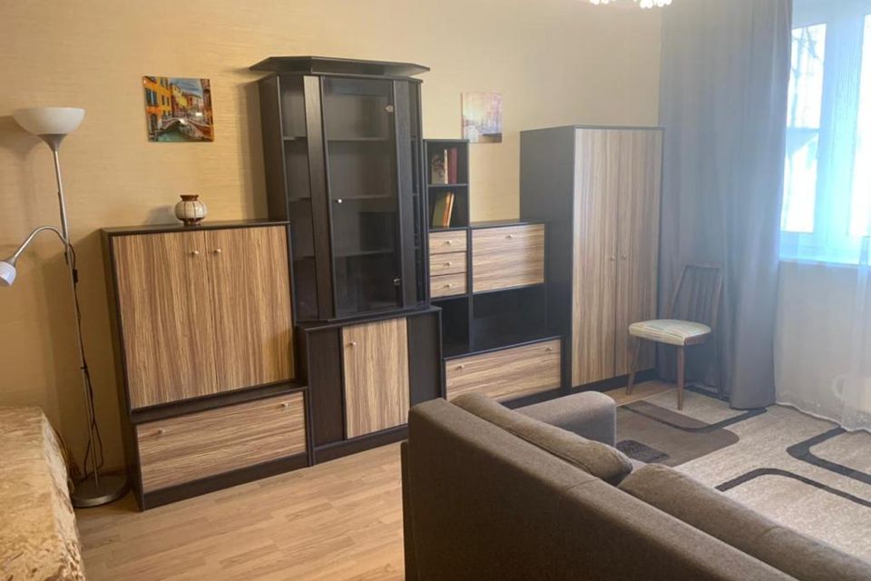 Сдаётся 1-комнатная квартира, 35 м²