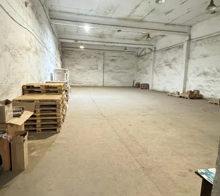 Сдаётся склад, 4693 м²