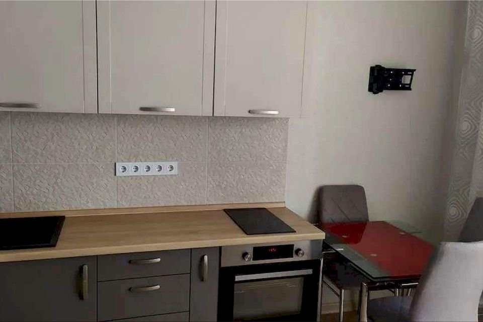 Сдаётся 1-комнатная квартира, 32 м²