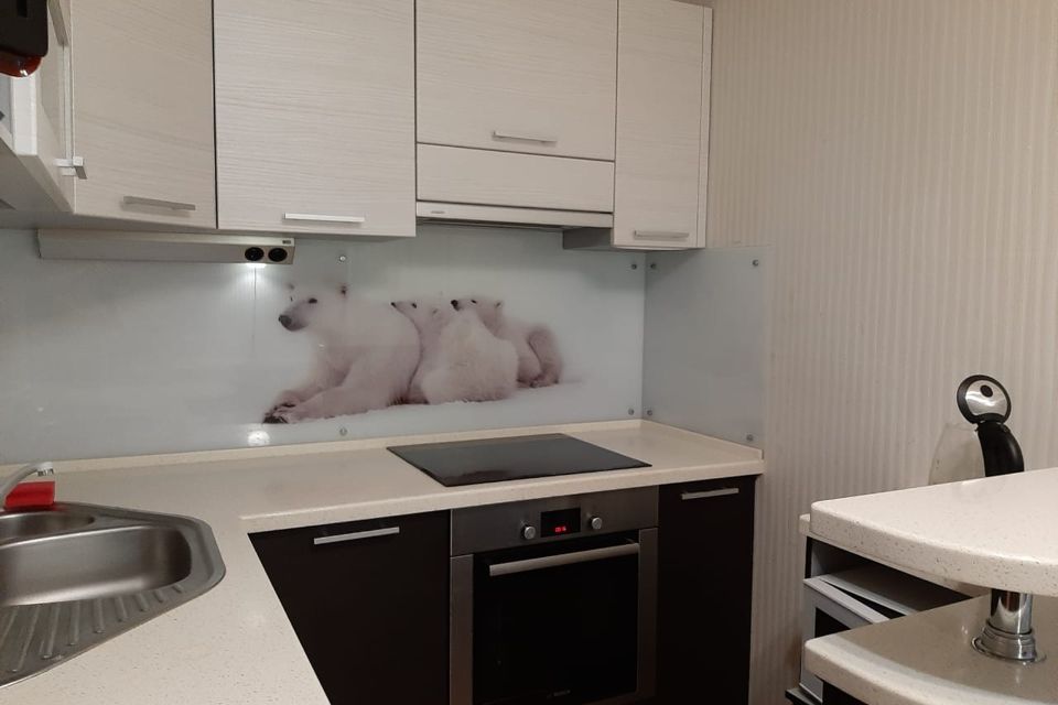 Сдаётся 1-комнатная квартира, 49 м²