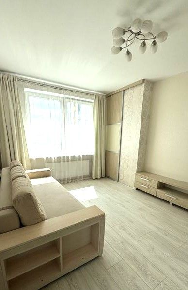 Сдаётся 2-комнатная квартира, 66.6 м²