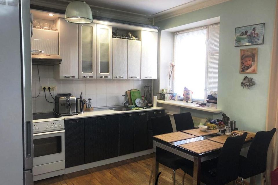 Сдаётся 2-комнатная квартира, 58.6 м²