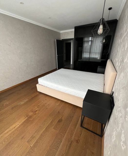 Сдаётся 2-комнатная квартира, 82 м²