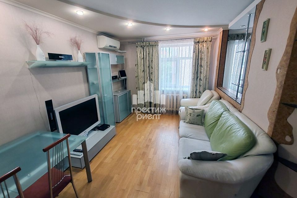 Сдаётся 3-комнатная квартира, 90 м²